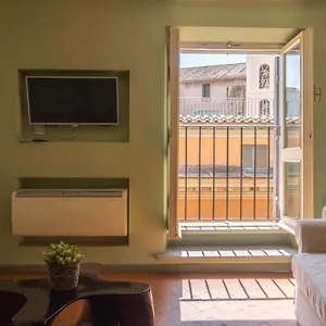 Piazza Venezia Charming & Bright Appartement